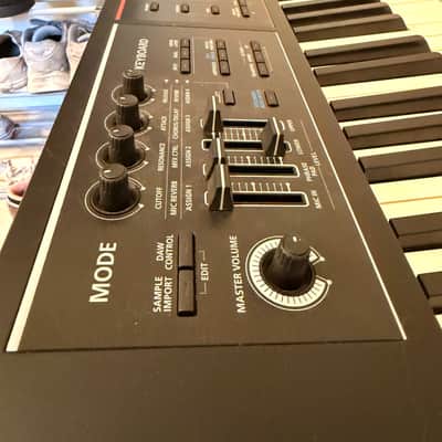 Roland Juno DS88 Synthesizer 2023 - Present - Black image 7