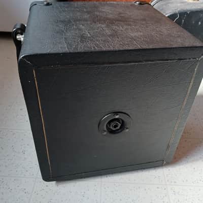 Henriksen Bud 6 Extension Cabinet 2016? - Black image 4