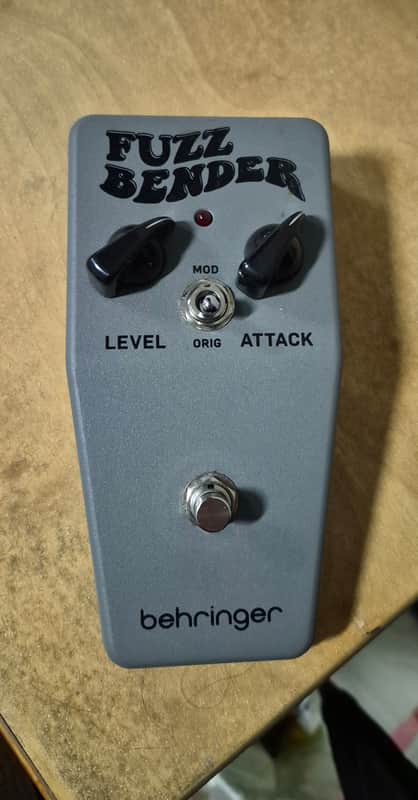 Behringer FUZZ BENDER Vintage 60s Style Fuzz Pedal with Custom Bias Mod Switch image 1