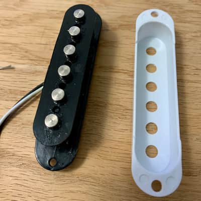 Single Coil Pickup with Screws & Springs (Squier Bullet Strat) image 11