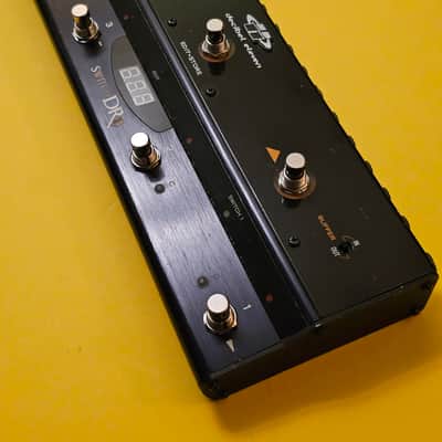 Decibel Eleven Dr. Switch Doctor MIDI Controller/Loop Switcher image 4