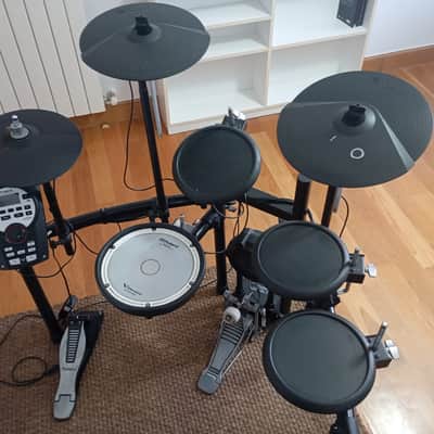 Roland TD-11K V-Drum Kit with Mesh Snare Pad 2010s - Black