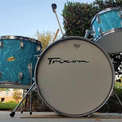 Trixon Luxus 3pc Drum Set 1960’s  - Aquamarine Satin Flame image 19