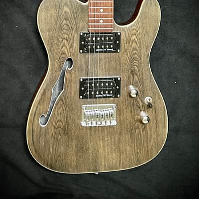IYV Semi Hollow 2025 - Woodgrain image 6
