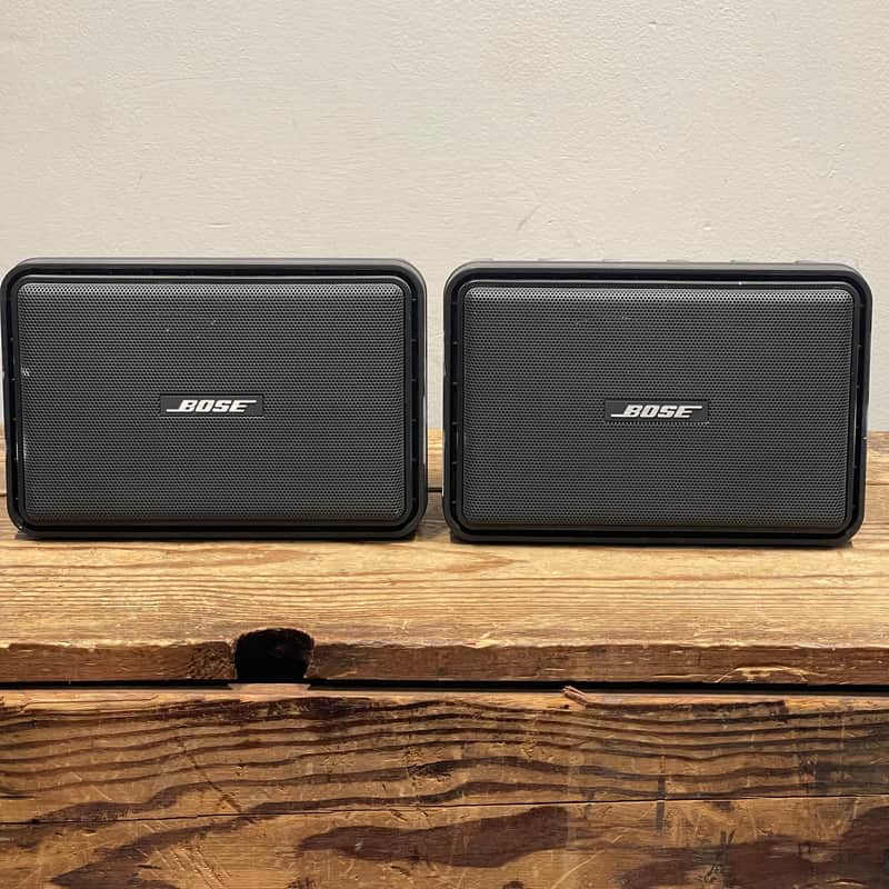 Bose Model 111 outdoor speaker image 1