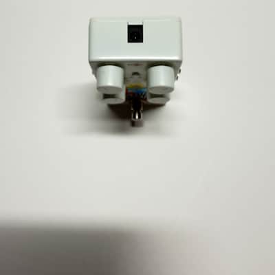 Electro-Harmonix Canyon 2017 - Present - White image 7