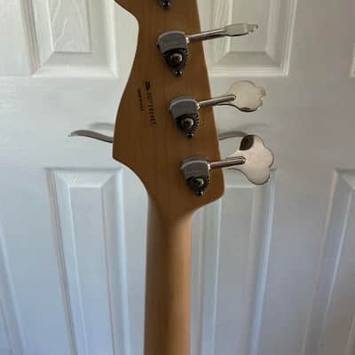 Fender American Deluxe Jazz Bass 2008 -Fretless - Amber image 6