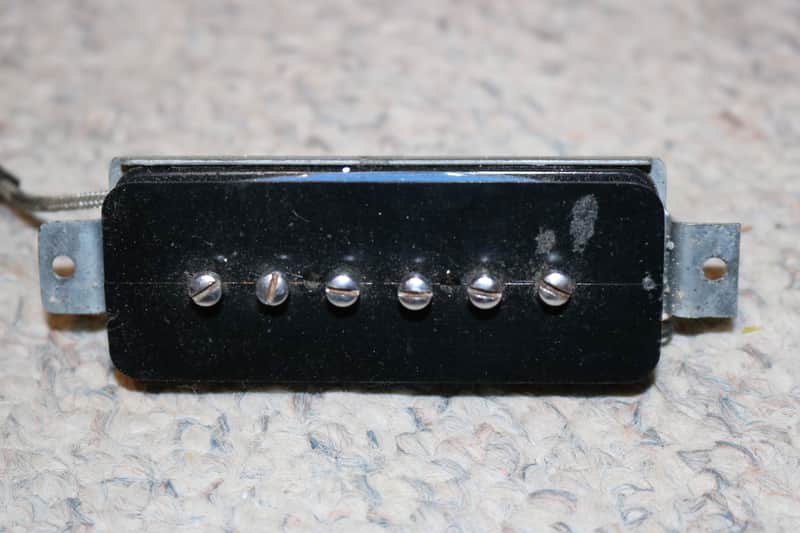 Gibson P90 Dog Ear