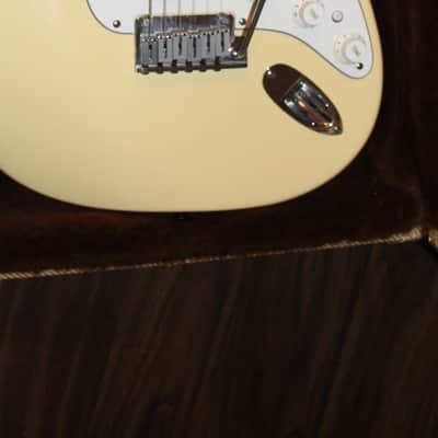 Fender Jeff Beck Artist Series Stratocaster with Lace Sensor Pickups 1991 - Vintage White image 8