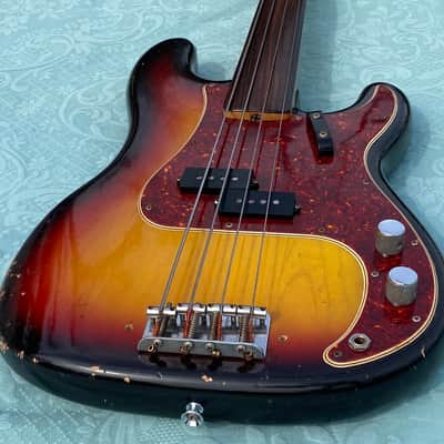 Fender Precision Bass Fretless 1972 - Sunburst - Rosewood Fingerboard image 3