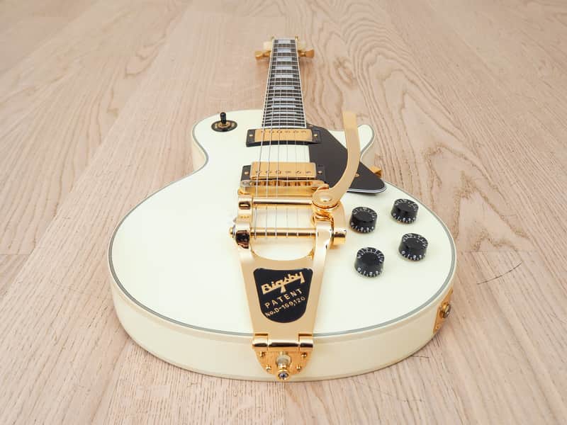 1995 Gibson Les Paul Custom Electric Guitar Alpine White w/ Bigsby