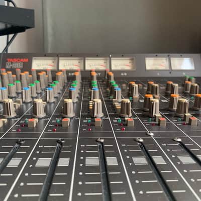 Tascam M-308 Mixer image 7