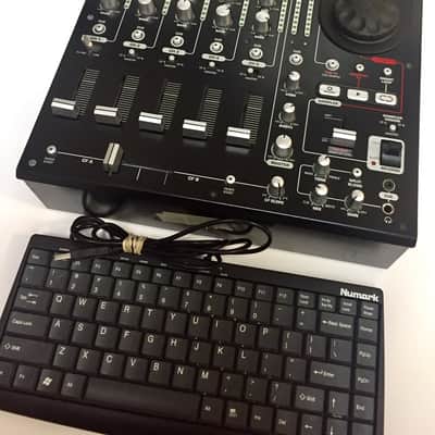 DJ SYSTEM - Numark D2 Director, Numark 5000FX, and USB Keyboard image 4