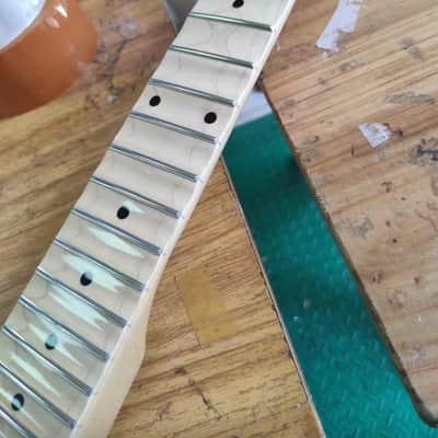 Natural Finish Maple 24 Frets Electric Guitar Neck with Scalloped Fingerboard Fretboard image 4