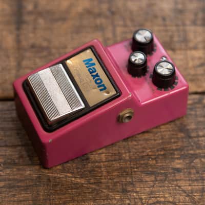 Maxon AD-9 Analog Delay 1980s - Pink image 4