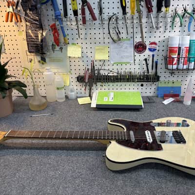 1999 Blonde Fender American Deluxe Telecaster - 3 Pickups - Rosewood Neck image 3