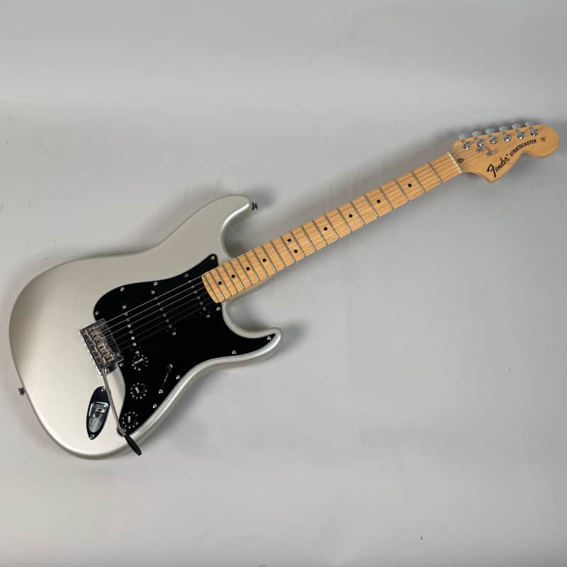2010 Fender American Special Stratocaster Silver