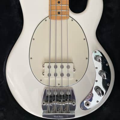 Ernie ball Musicman Stingray bass 1986 - White image 1