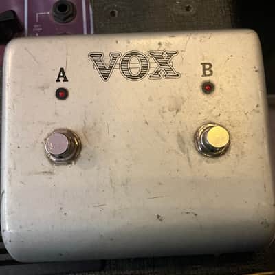 Vox AC30CC2X Custom Classic 2-Channel 30-Watt 2x12" Blue Alnico Guitar Combo 2005 - 2010 - Black image 7