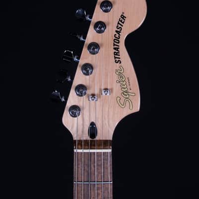 Squier Affinity Stratocaster Junior HSS, Laurel FB, 3-Color Sunburst image 9