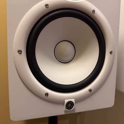 Yamaha HS8 8" Powered Studio Monitor (Pair) Excellent Condition - White image 12