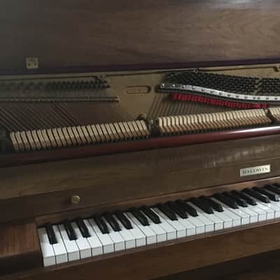 Vintage 1975 Baldwin Acrosonic 41” Console Upright Piano Natural Walnut Lacquer Fully Original w/ Bench Made in USA image 2