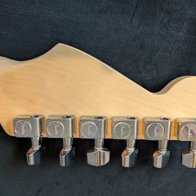 Fender 40th Anniversary American Standard Stratocaster with Maple Fretboard 1994 - Brown Sunburst image 11