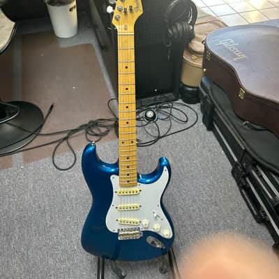 Fender Stratocaster made in japan 1989 - Blue image 1