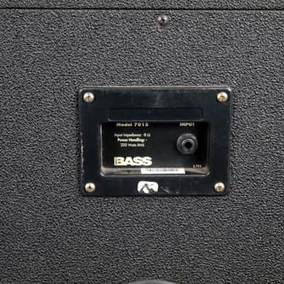 Marshall 7015 1x15 Bass Cabinet - 2nd Hand image 7