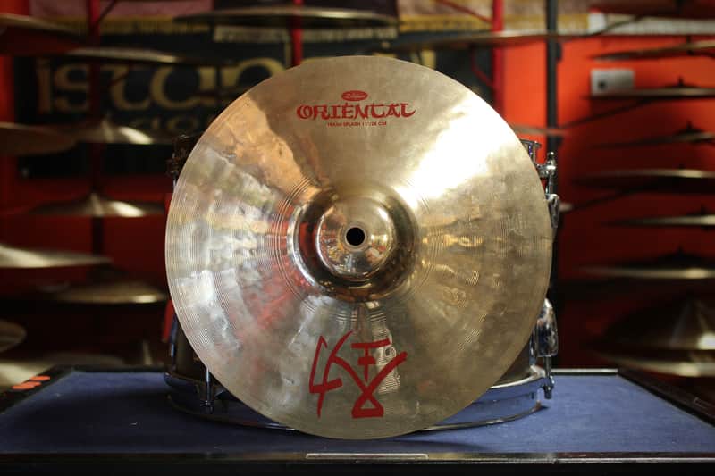 Zildjian 11" Oriental Trash Splash 324g image 1