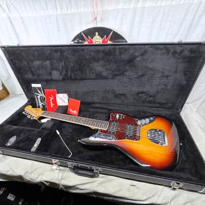 Fender Kurt Cobain Jaguar Guitar with Case 2016 - 3-Color Sunburst / Rosewood fingerboard image 1