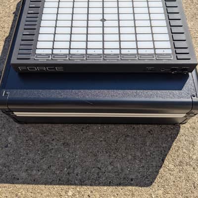 Akai Force w/Extras! Case & 500gb SSD image 4