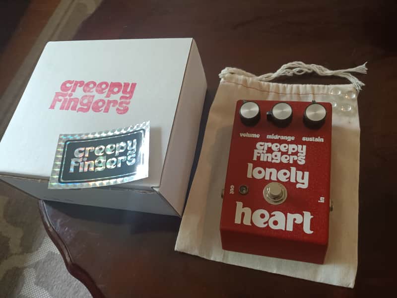 Creepy Fingers Lonely heart - Red image 1