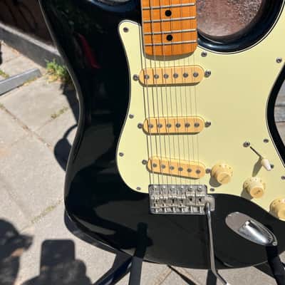 Squier Stratocaster MIJ 1985 - Black image 3