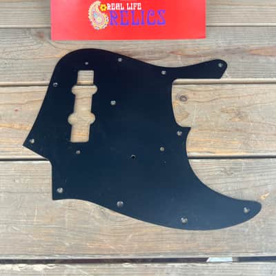 Real Life Relics Aged Jazz Bass® Pickguard Black 1 Ply thin.   [PGAG4]
