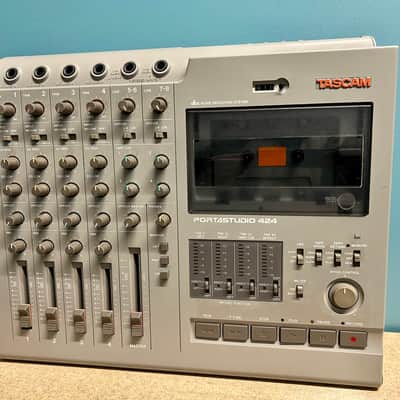 TASCAM 424 PortaStudio Serviced image 2