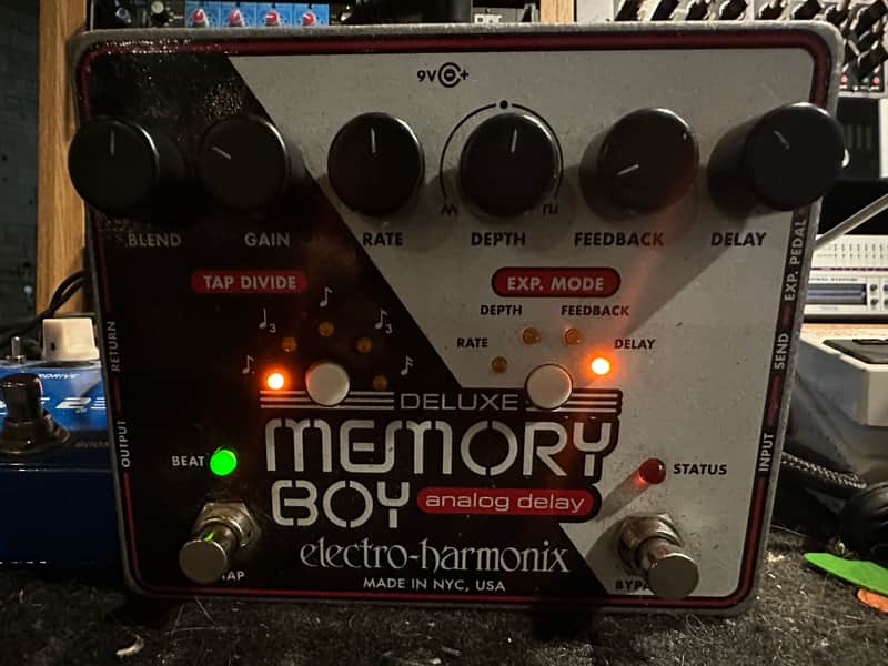 Electro-Harmonix Deluxe Memory Boy Tap Tempo Analog Delay 2010 - Present - Black / White / Red image 1