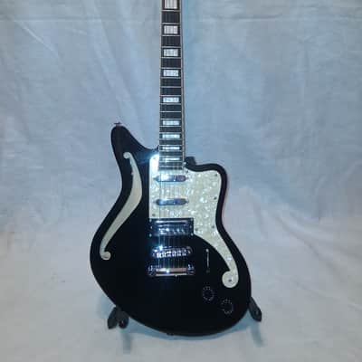 D'Angelico Premier Bedford SH with Tremolo 2021 - Present - Black Flake image 3