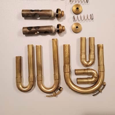 Reynolds Emperor baritone horn with mouthpiece and gig bag image 12