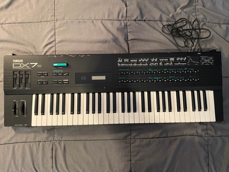 Yamaha DX7s シンセサイザー ジャンク 384870e5-d492-48b2-93ea-