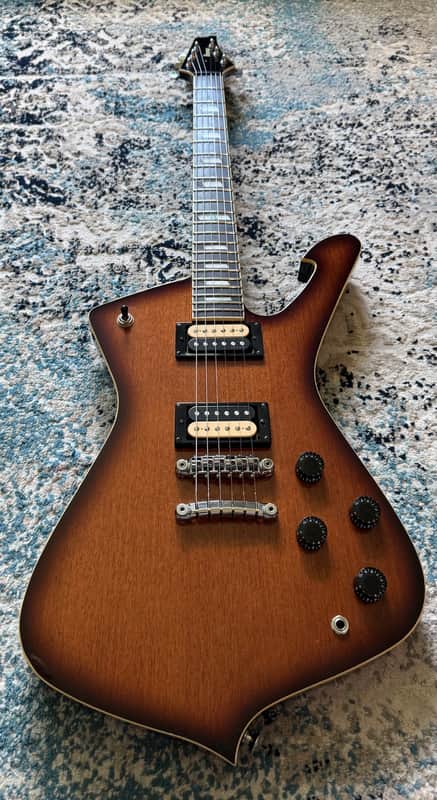 Ibanez Iceman IC520-VBS image 1