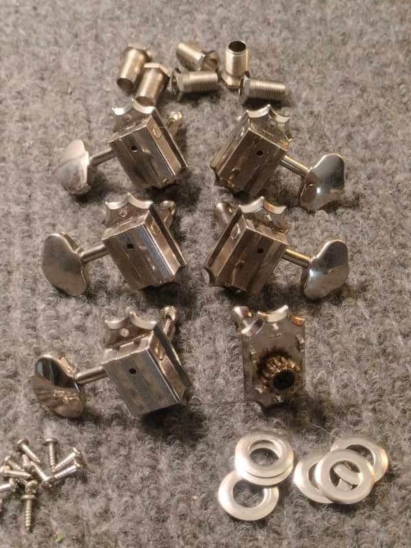 Ping Wells : Deluxe Double-Line Guitar Tuners, Butterbean Buttons image 1