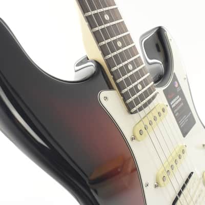 Fender American Performer Stratocaster HSS with Rosewood Fretboard 2024 3-Tone Sunburst image 8