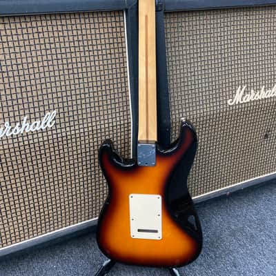 Fender American Standard Stratocaster with Maple Fretboard 1986 - 1993 - Brown Sunburst image 5