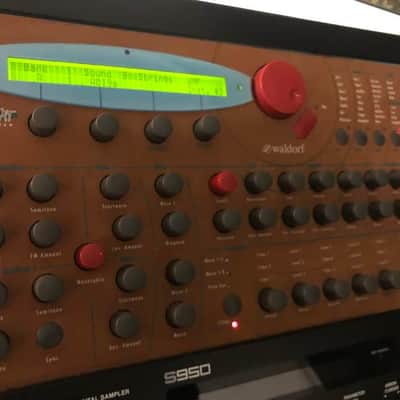 Waldorf Microwave XT Rackmount Wavetable Synthesizer