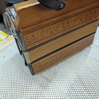 Hohner Pokerwork (Refurbished) Melodeon, 1-row/4-bass, Key of C, Fully Restored + tuned, Made in Germany. image 8