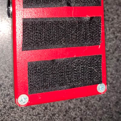 MXR M102 Dyna Comp 1995 - Present - Red image 2