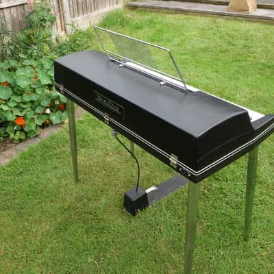 Wurlitzer 200A electric piano + V Vibe amplifier + music stand image 2