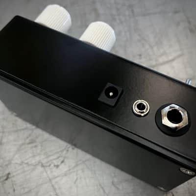 Minimal Drone (Rucci Handmade Synthesizer) image 4