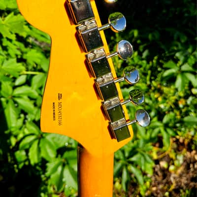 Fender classic '60s Lacquer Jazzmaster modified image 8